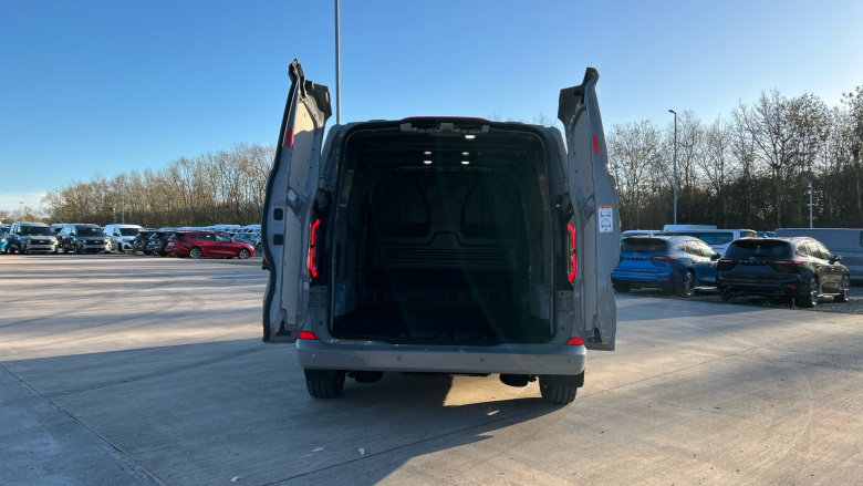 Ford Transit Custom E-320 L1 Rwd 100kW 65kWh H1 Van Limited Auto